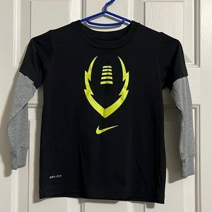 Little boys long sleeve football Nike dri fit shirt 4t